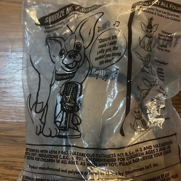 Taco Bell Chihuahua 6" Plush Dog With Microphone Sang "Chances‎ Are"  new Sealed - Picture 2 of 6